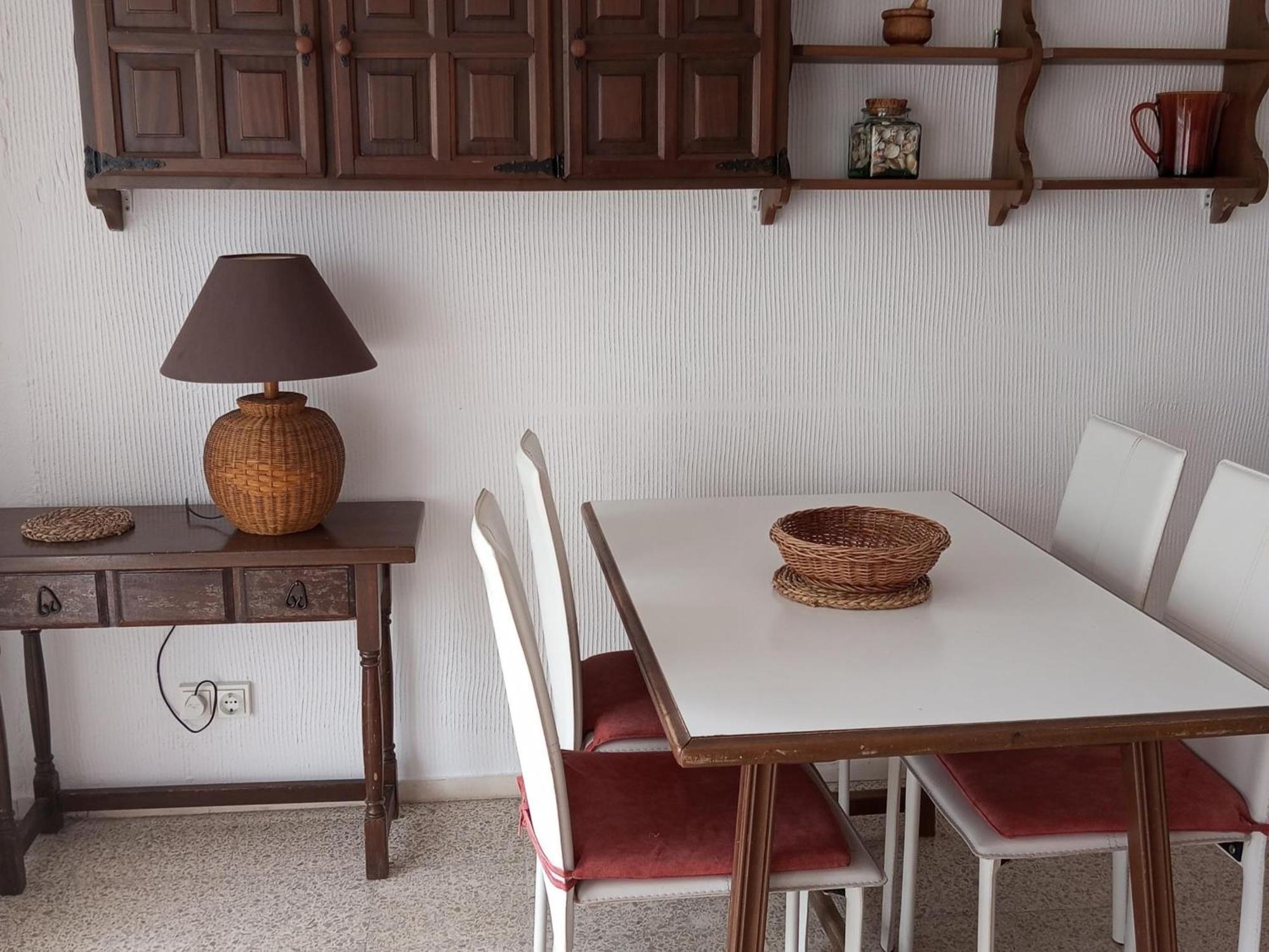 En Roses: Terraza, Piscina, 6 Pers. - Es-204-74